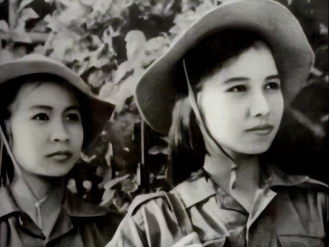 1979年，黄干宗被两个越南女兵“掳”进了大山深处。他本以为自己必死无疑，却没想