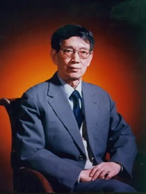 高庆狮，中国科学院院士，男，汉族，福建漳州人，生于1934年7月17日，2011