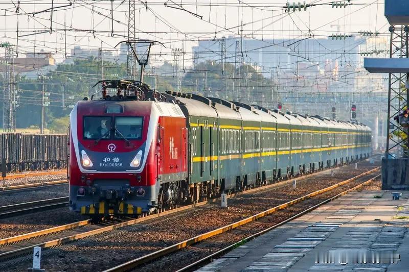 铁路一季度调图。据悉这班T135/6济南-宁波的特快列车将会升级为动车。这趟