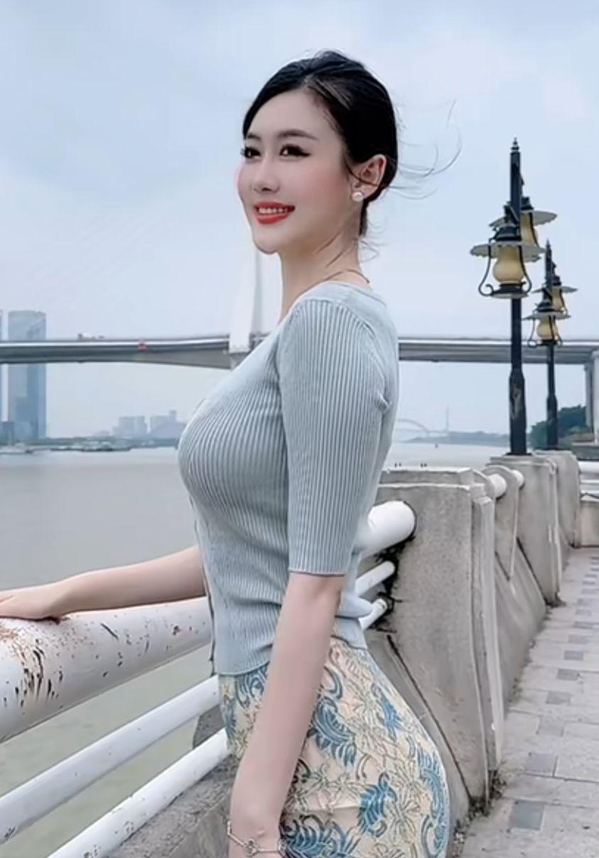 女人该不该花男人的钱？张爱玲曾言:花着男人的钱，心里满是欢喜。女人花男人的