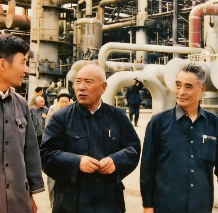 1978年，宋希濂和黄维这两位黄埔一期同学，与杜聿明、侯镜如等原国民党将领一同前