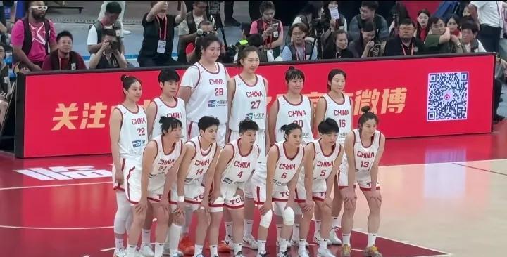 李梦为何缺席新一届中国女篮！昨天中国女篮在主场与波黑女篮进行了一场热身赛，也是为