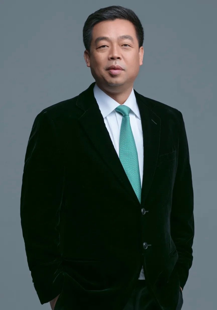 居然之家7月27日消息，家居行业头部企业居然智家、董事长汪林朋被曝跳楼身亡。经
