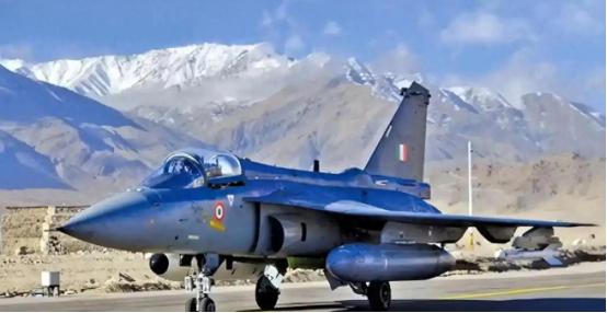 谁能想到印度藏了整整3年的“秘密”还是被扒出来了，原来它在塔吉克斯坦守了20年的