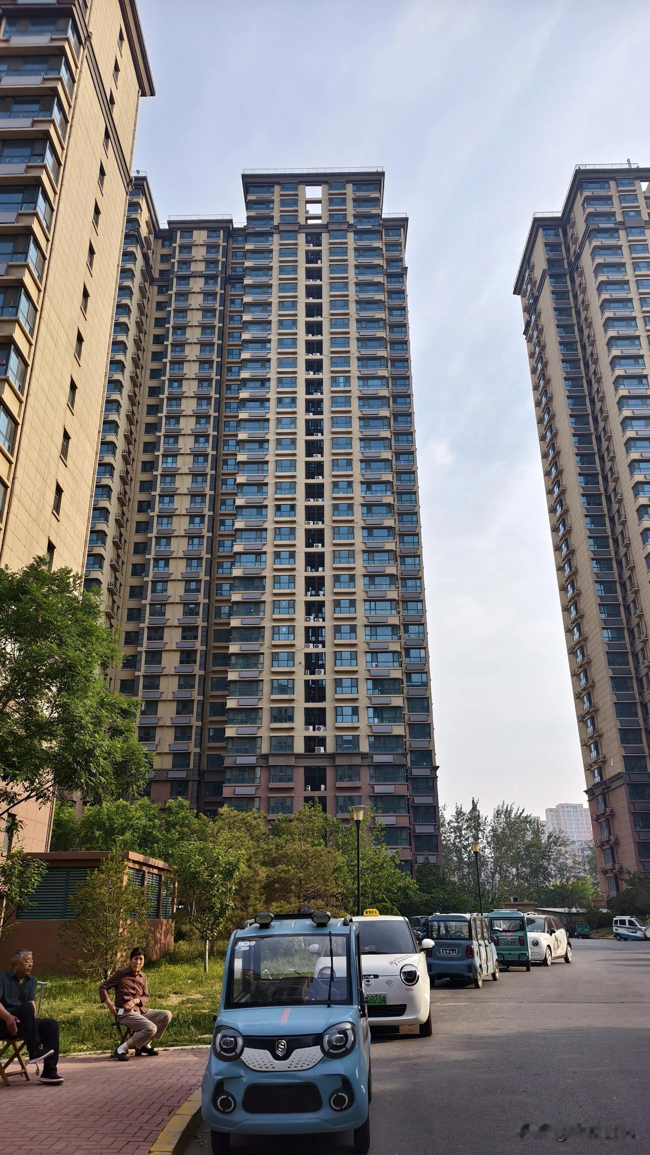 专家喊的“再跌20%”，是机会还是煎熬？当“明年房价或再跌20%”的预测传