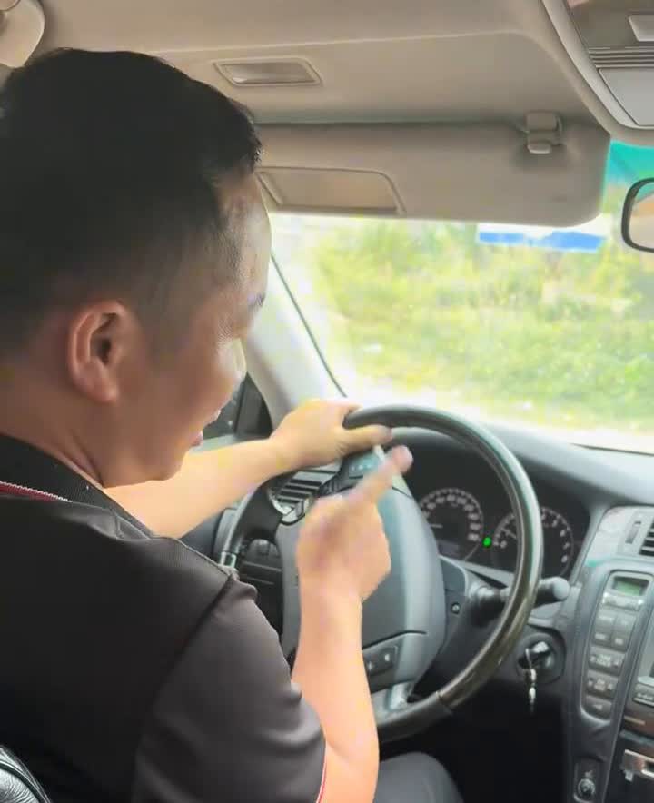 两百块解决皇冠问题。两百块钱解决完美解决问题。这台皇冠故障试了很多次才能试出
