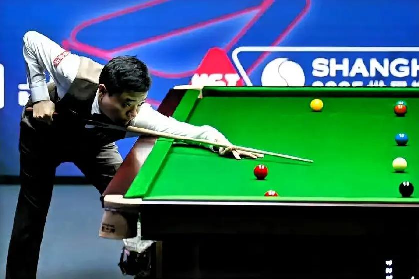 2026年斯诺克世锦赛：丁俊晖与赵心童夺冠前景及潜在对手赵心童是本届世锦赛