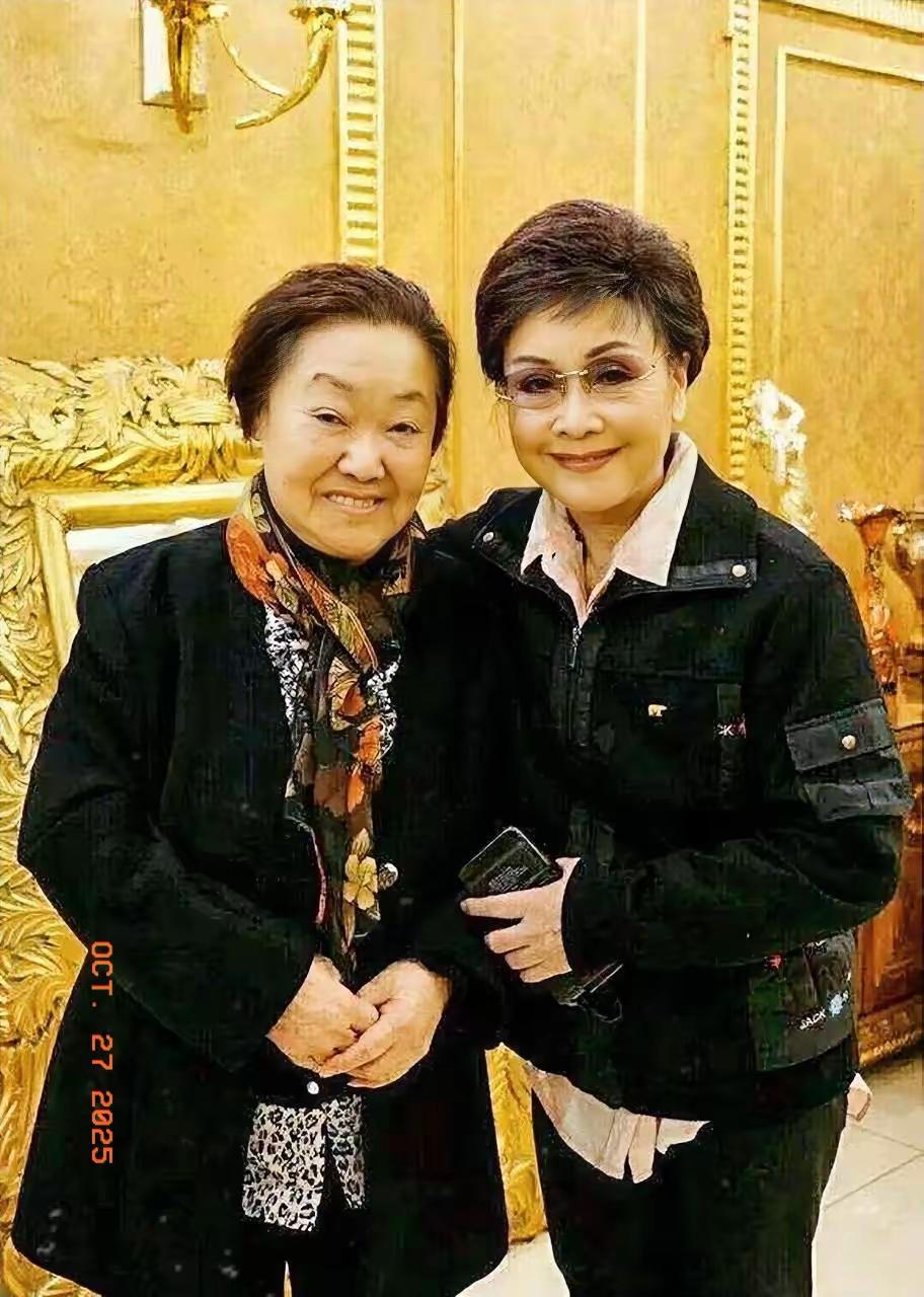 王铎：郭兰英与李谷一温情脉脉