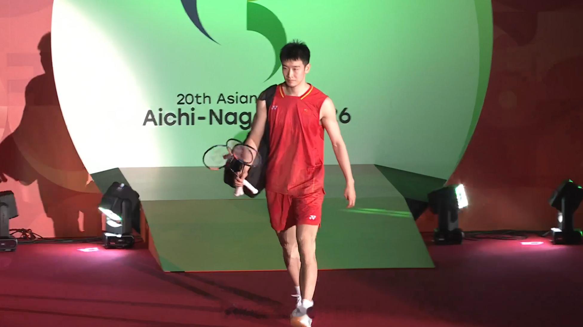 国羽男团2比0印尼亚运会羽毛球男团决赛印尼0-2中国男单法汉VS李诗