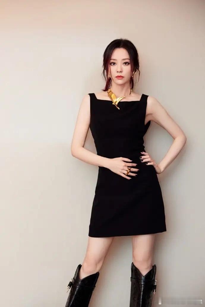 李荣浩单依纯版权纠纷才刚刚结束，42岁的张靓颖刚从美国发文声讨，与前不同的是，她