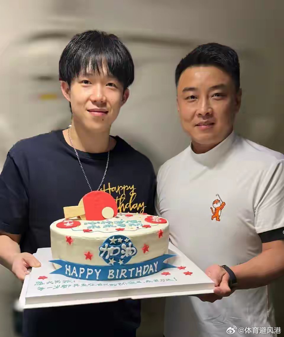 王楚钦发文说感谢我的搭档莎莎经历了长途奔波后，王楚钦终于平安回国。在发文最后，他