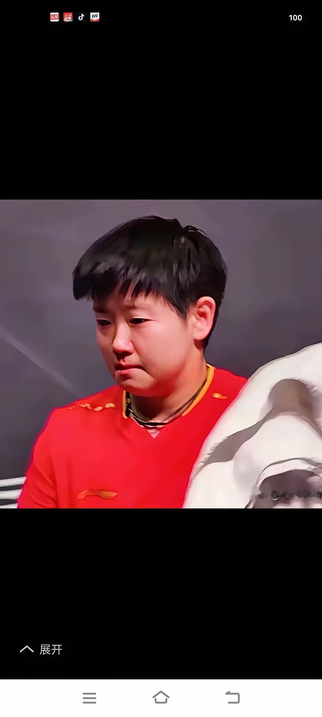 莎莎输了，哭了。领先的大好形势下被翻了盘。不埋怨她，哭会儿就过去了。她比谁都想赢