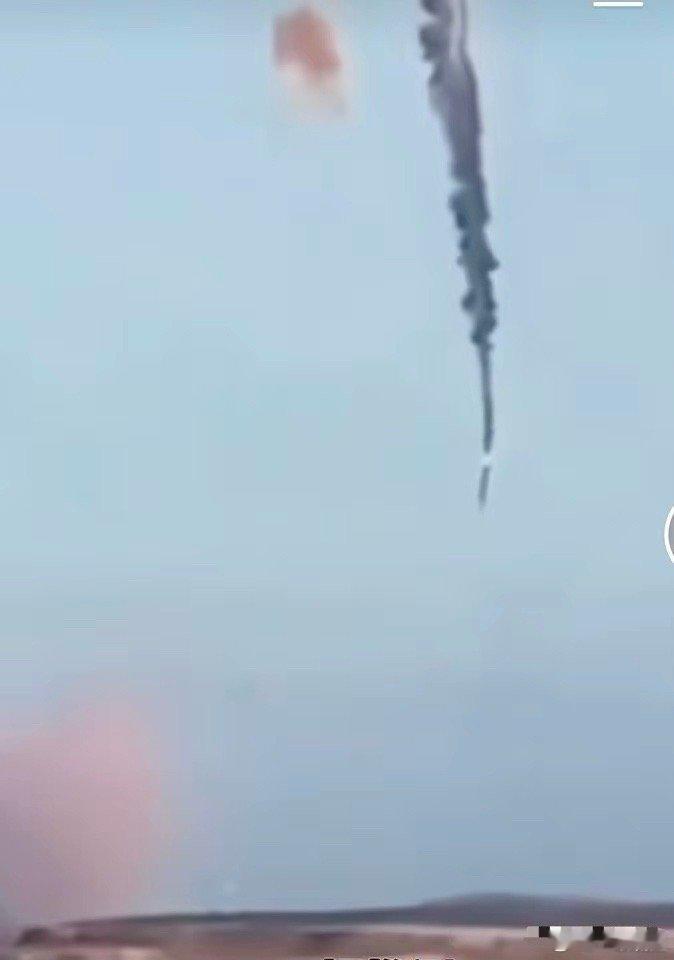 俄罗斯震慑西方失败，发射洲际导弹再一次坠落爆炸！不服不行，真狠人！28日，俄罗斯