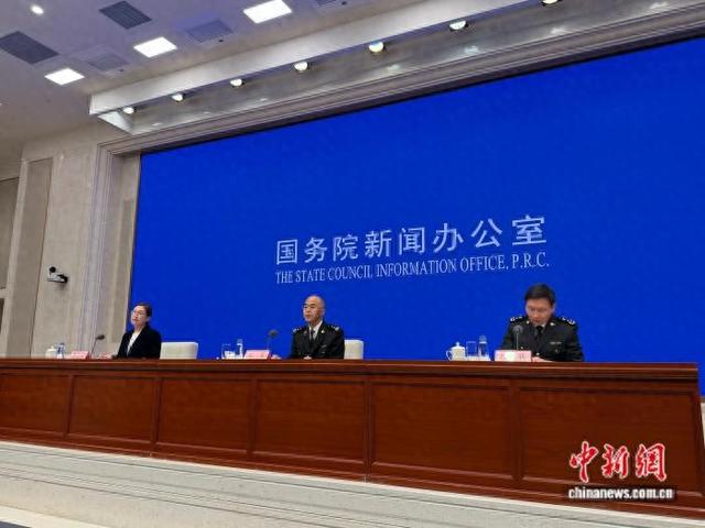 中国外贸进出口总值突破45万亿元 海关总署: “中国好物”获全球欢迎