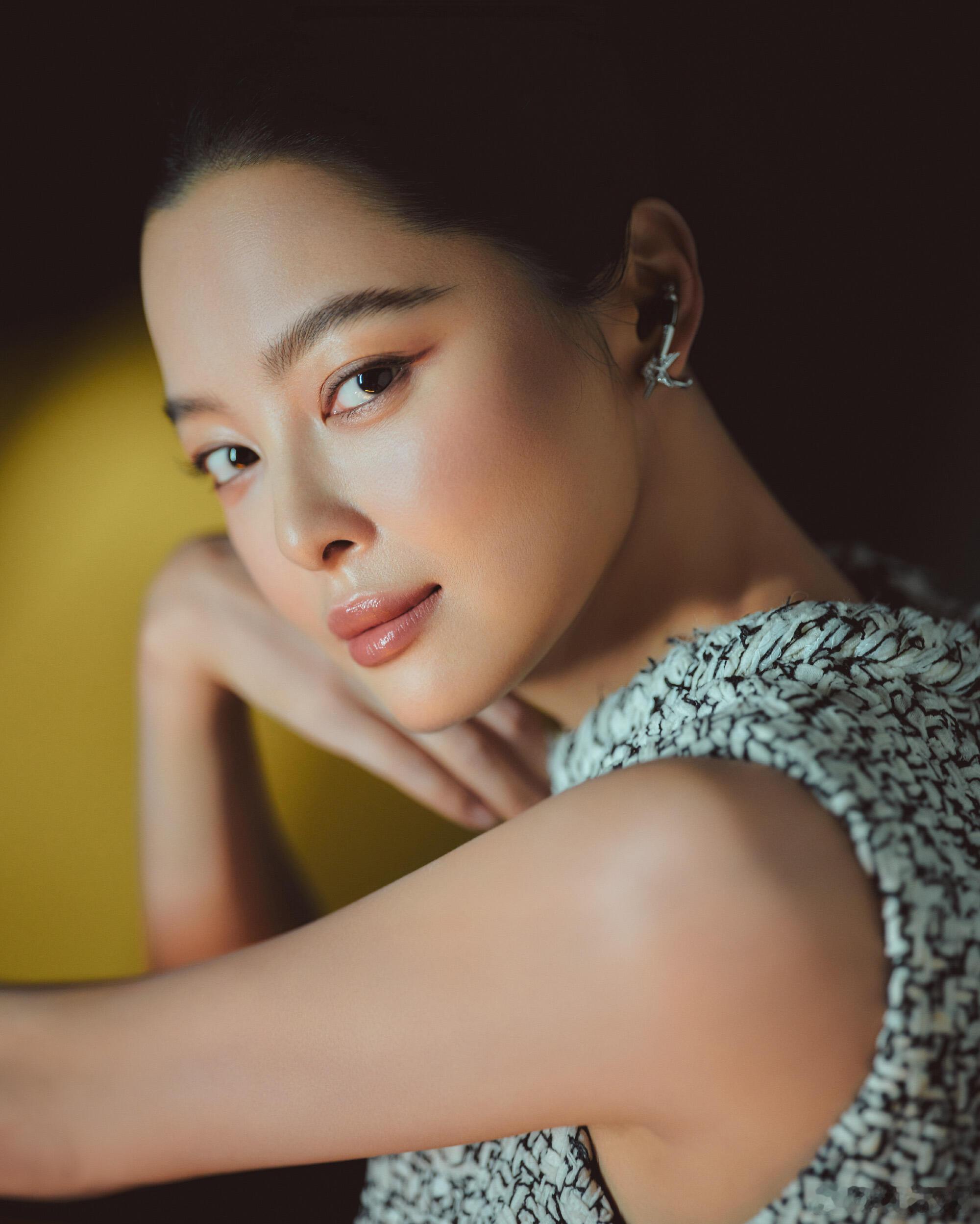 辛芷蕾顶级高定国内首穿国际影后香奈儿大使排面拉满！身着chanel2026春夏高