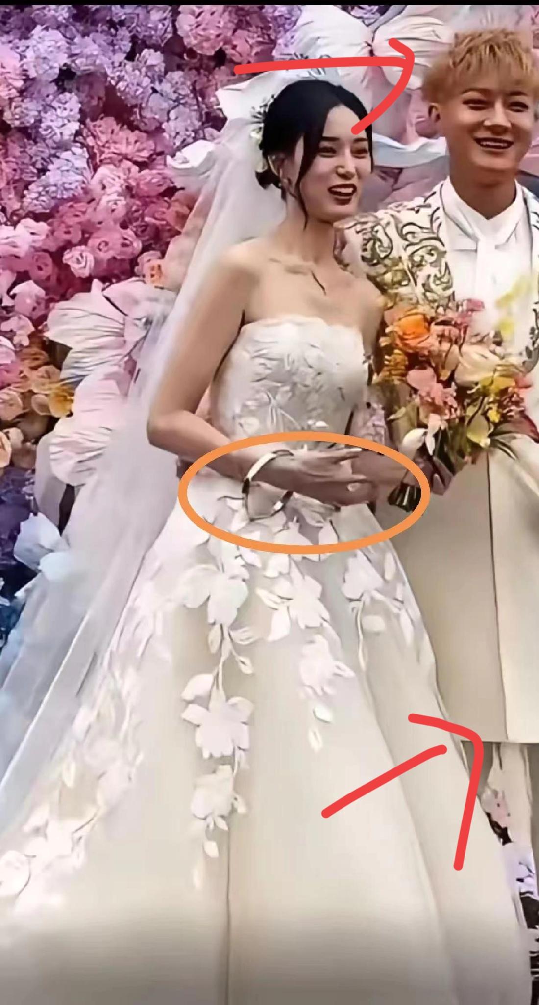 全网最郁闷的就是黄子韬了原本今天是他的大喜之日，却没想到被全网嘲笑，都要