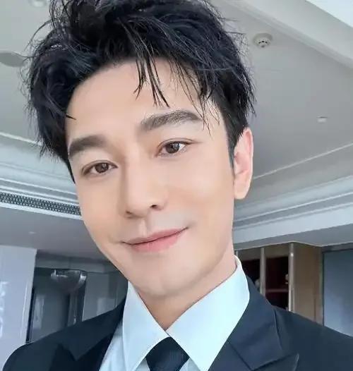 黄晓明遗嘱曝光，女儿考不上985，冻结百分之五十的资产。前妻杨颖被彻底排除在外。
