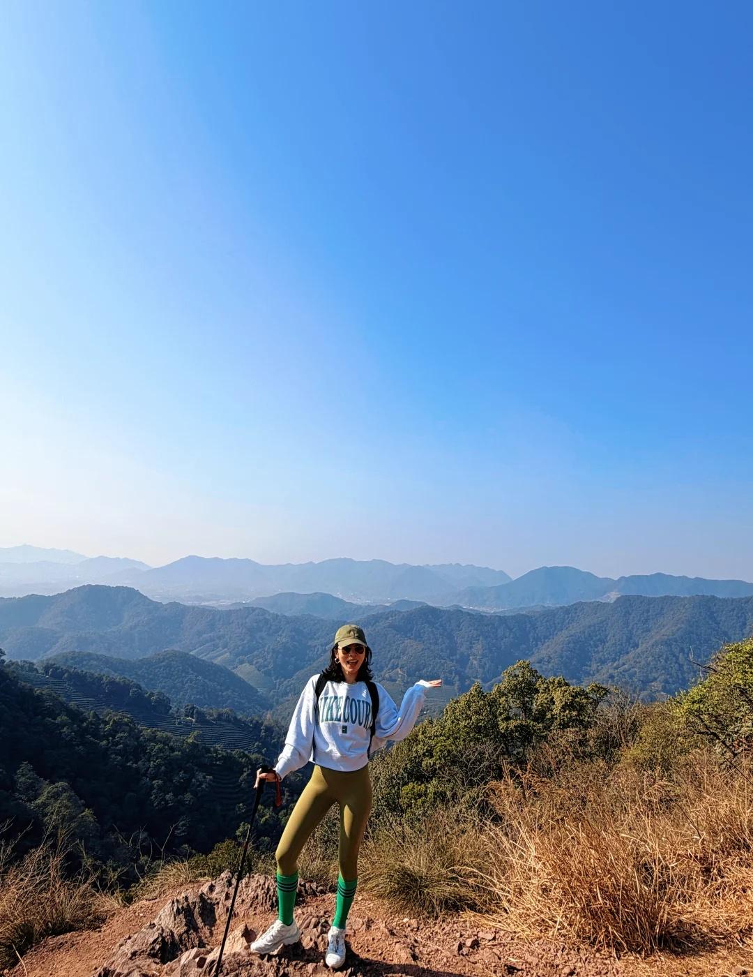马年第一爬✨杭州五云山轻松徒步太香了马年的第一场城市徒步，选了杭州五云山真的选