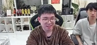 Emo讲述之前决赛打？的原因“当时其实我是有点，在场边听到了他们好像在说我玩的有