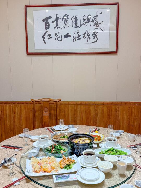 隐藏在红花湖内的美食山庄！！！