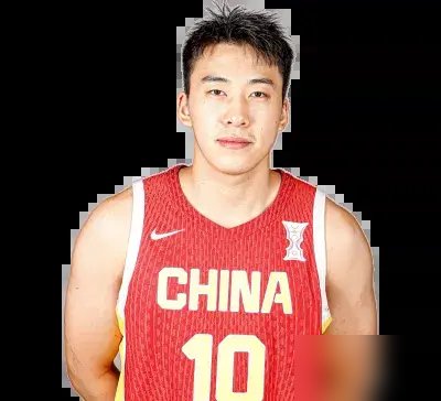 郭士强把男篮的底裤都扒了，召回王俊杰，就是公开打脸：你们这帮后卫，亚洲...