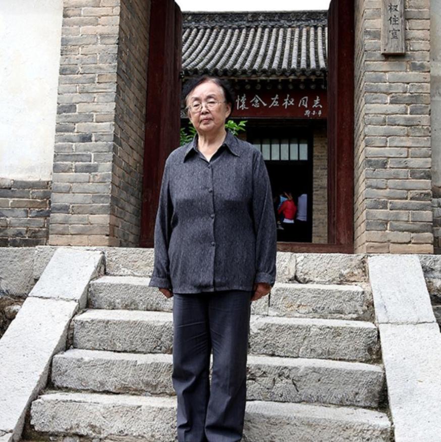 1960年，哈军工院长陈赓办公室冲进一个女孩，她大声问：“凭什么不录取我，我就要