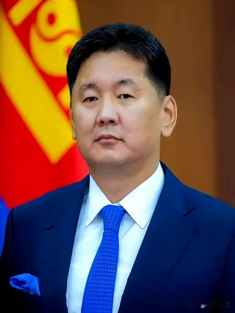 外蒙古所谓“宁死不亲华”，根本不是骨气，全是小聪明和自卑作祟。内蒙古两千四百