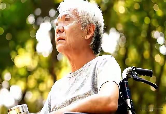 阿尔茨海默病患病人数激增！医生提醒：55岁后，赶紧改掉6个伤脑坏习惯。近些年，