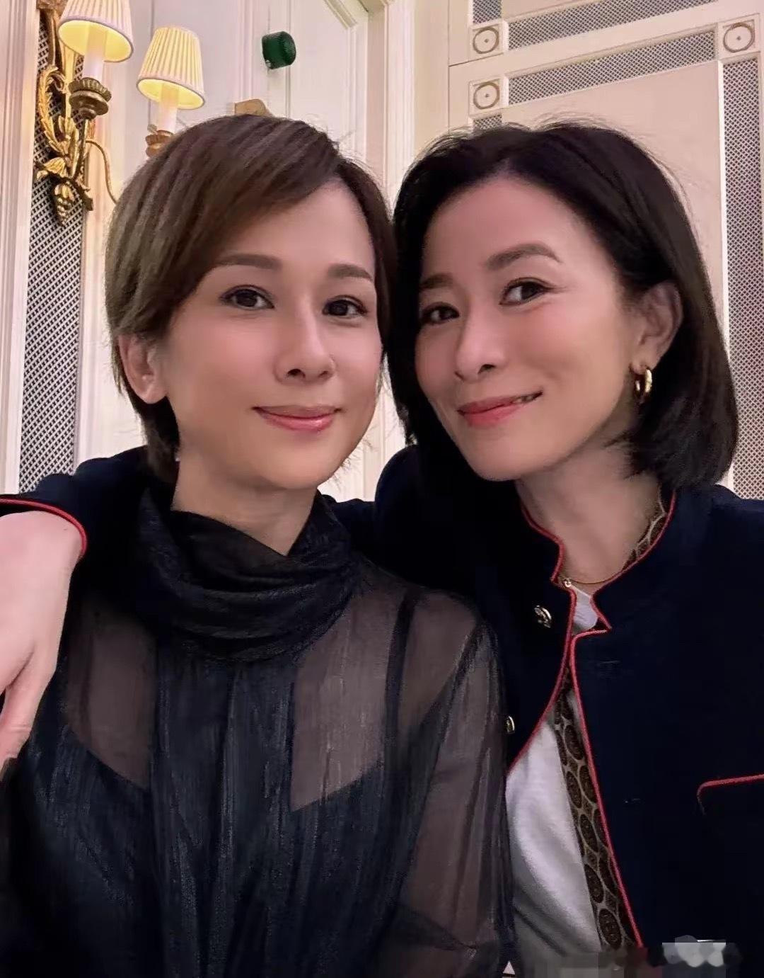 佘诗曼等七魔女姐妹团为文颂娴庆祝49岁生日，姐妹情深让人羡慕！​​​