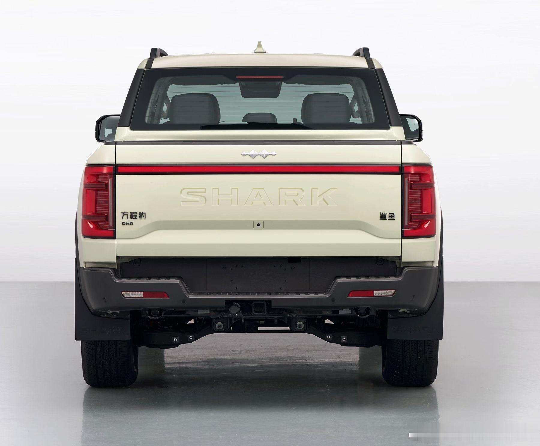 太帅了比亚迪鲨鱼