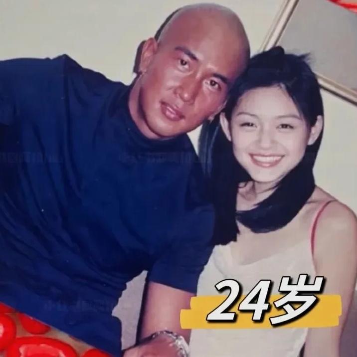 小S在台版《VOGUE》里说，自己几乎天天梦见大S。真正的深情从不上综艺表演