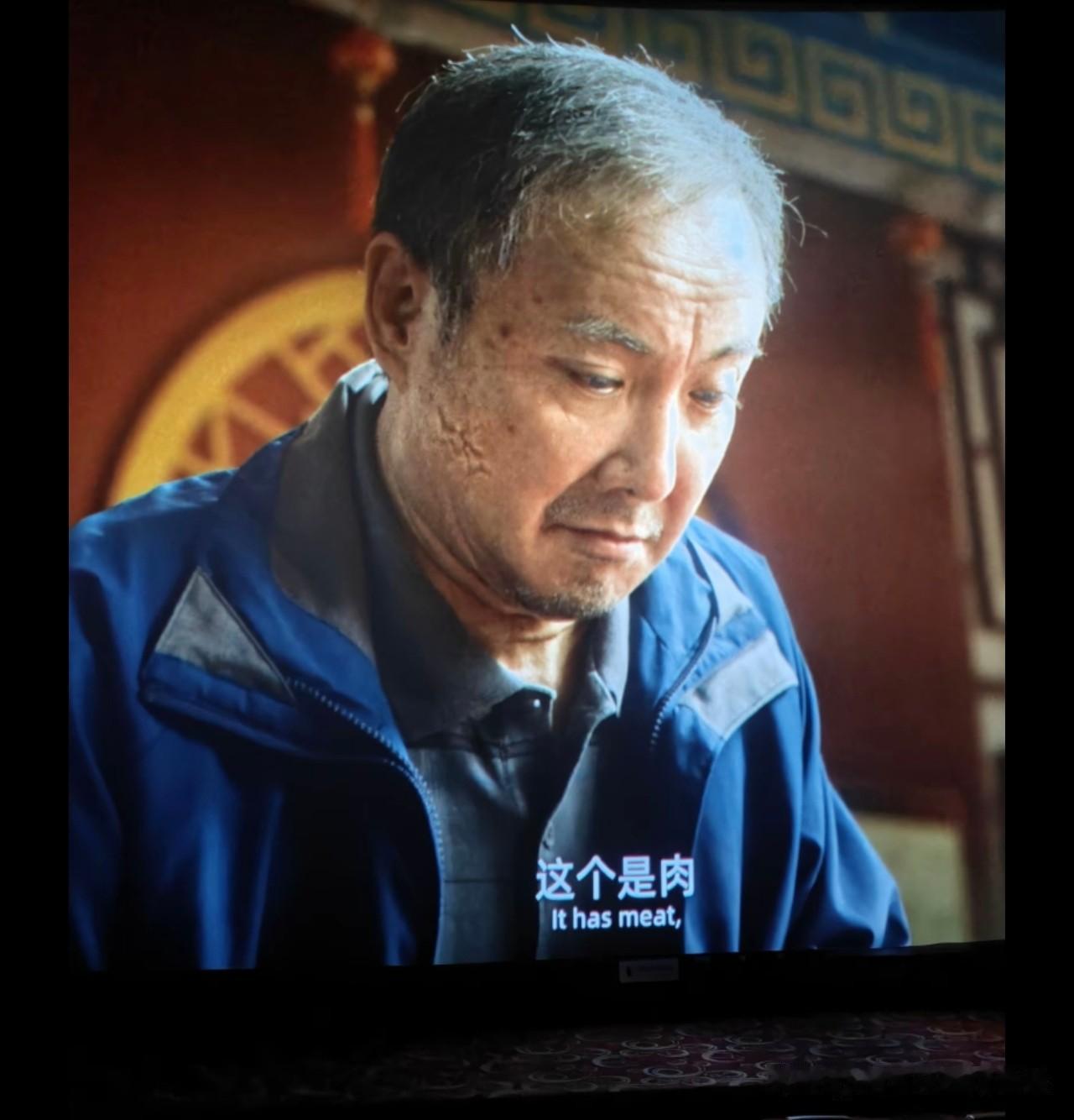 刚出影院，趁热说说《欢迎来龙餐馆》。冲沈腾买的票，但看完发现这片子不只是