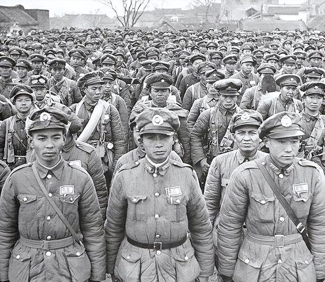 1947年8月，国民党驻盐城的师长李铁民下令将城内一百多地下党杀害，少将韩君明劝