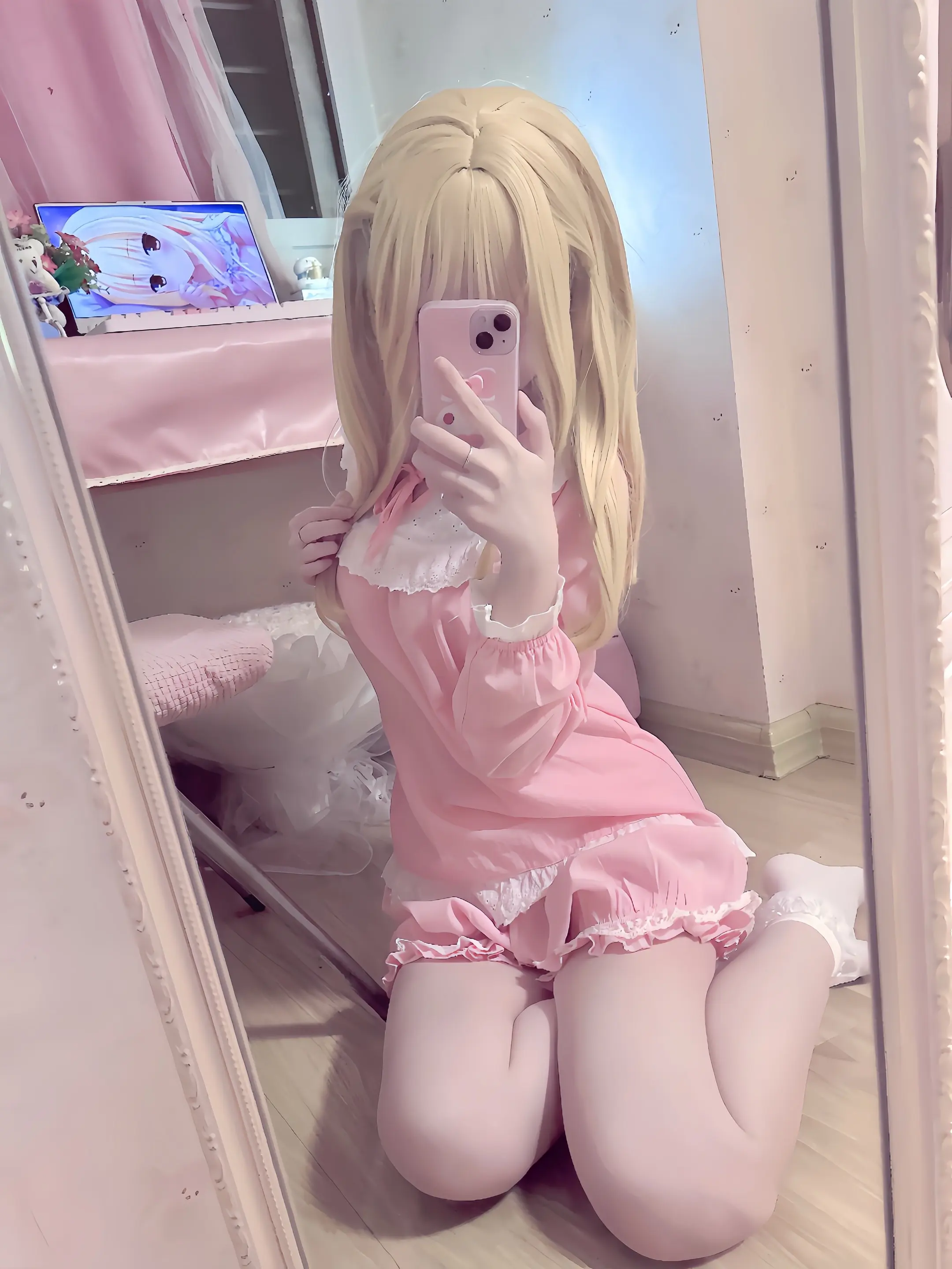 在哥哥心里我是世界第一可爱吧>ෆ<！