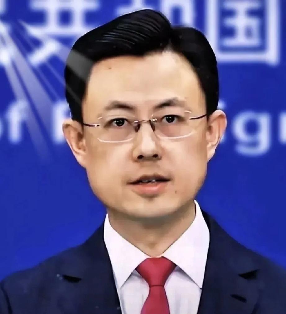 说了你都不敢信！高铁带打火机必扣，1200吨战略石墨却一路绿灯去了美国？咱