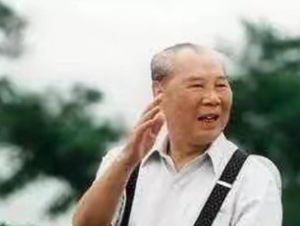 1986年的一天，湖南醴陵71岁的老汉张德仁正在地里忙活着，他的女儿风风火火的赶
