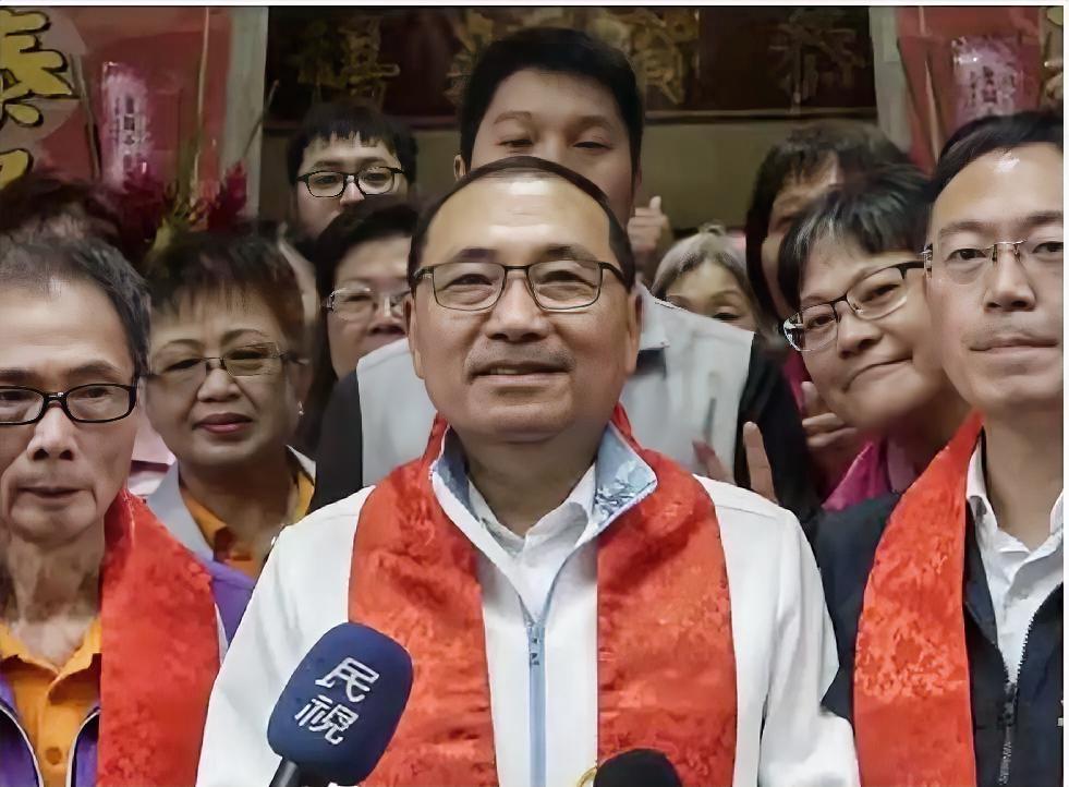 新北市长侯友宜5月9日表示，（7800亿军购案）既然已经通过了，就赶快落实，并要