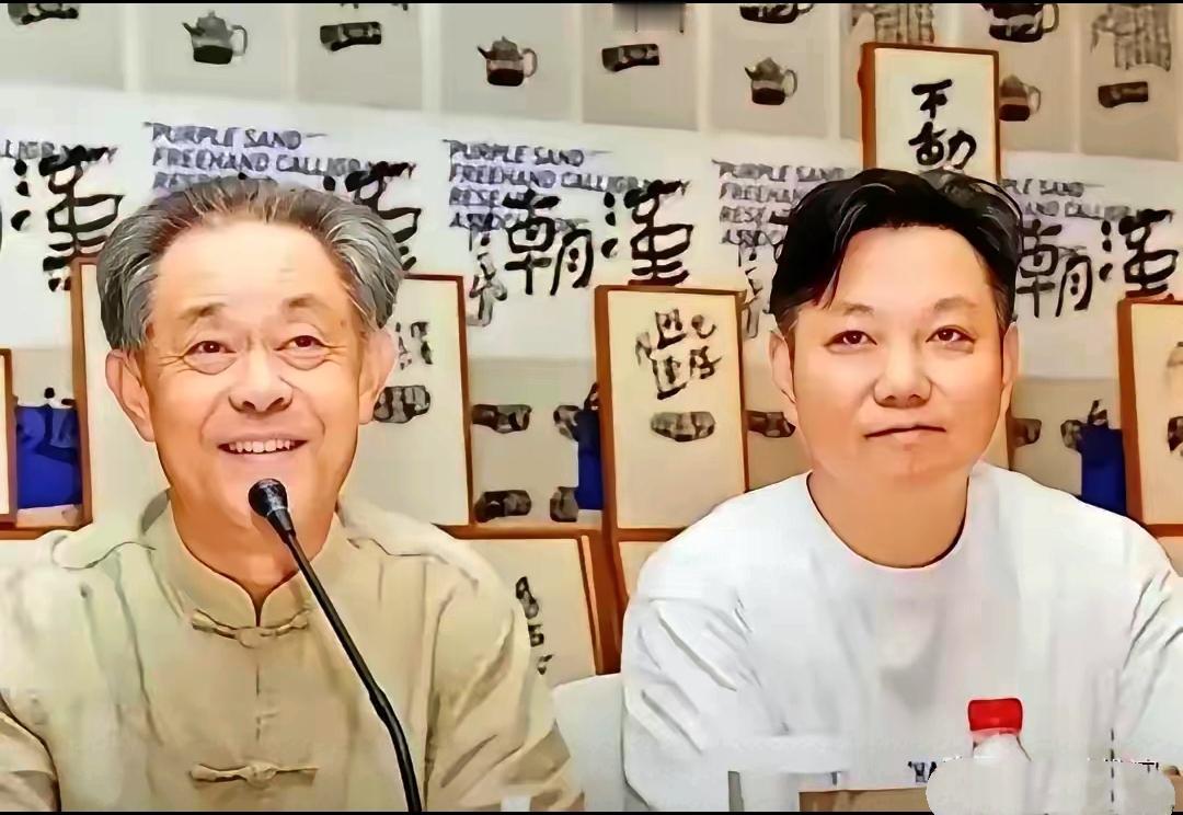 这一幕要是拍成电影，编剧都不敢这么写。前脚，调查组的人刚给南京博物院那个不知