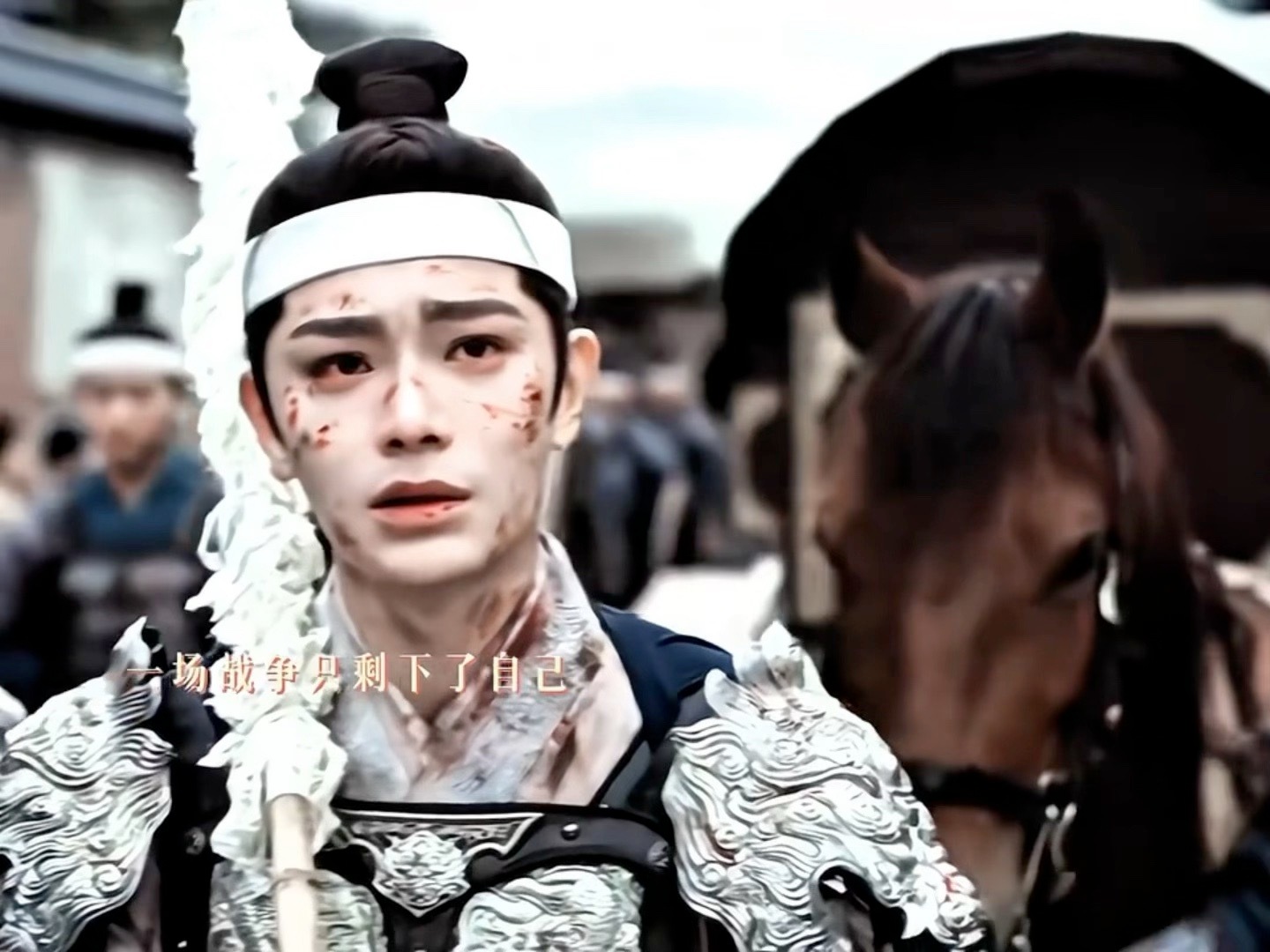 山河枕好虐天呐还有谁没看山河枕，虐到眼泪完全停不下来。山河破碎，国破家亡。还有