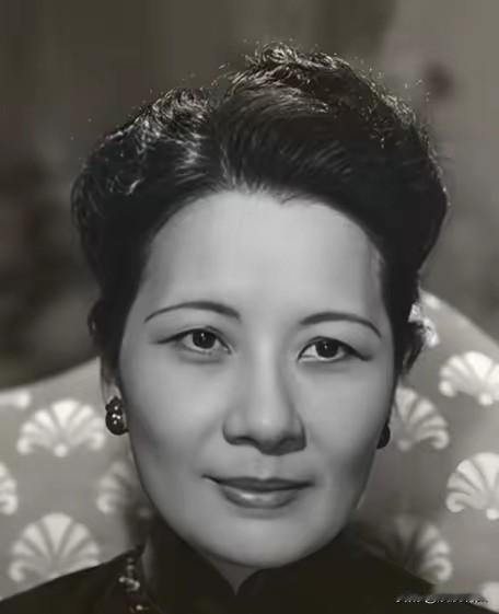 7.5亿赃款背后：孔宋家族的贪婪与国民党的崩塌“他们全都是贼！他们从我们送