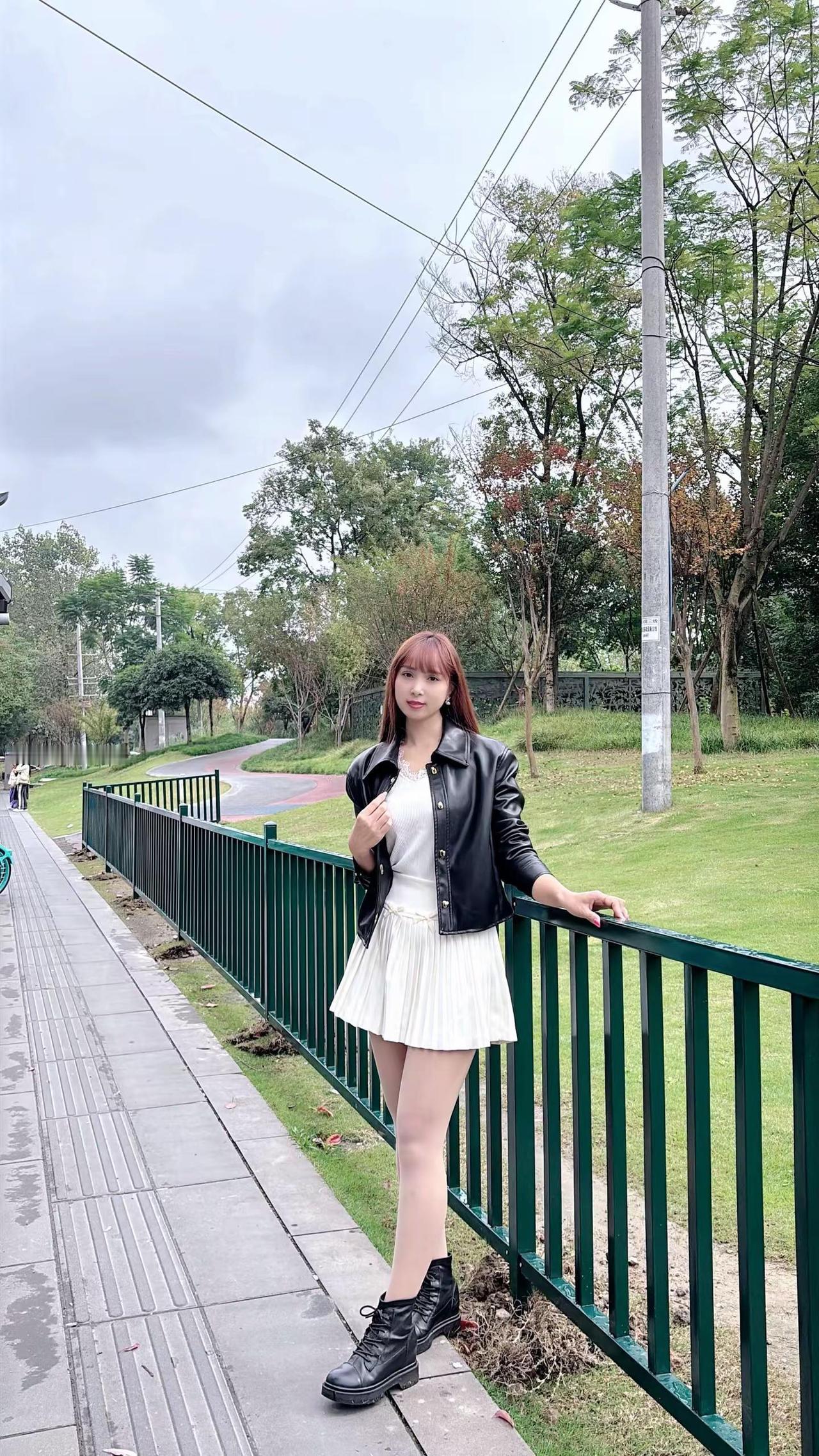 离异不好找，以前我不信，现在我信了，找一个玩玩的容易，找一个过日子的人太难了。以