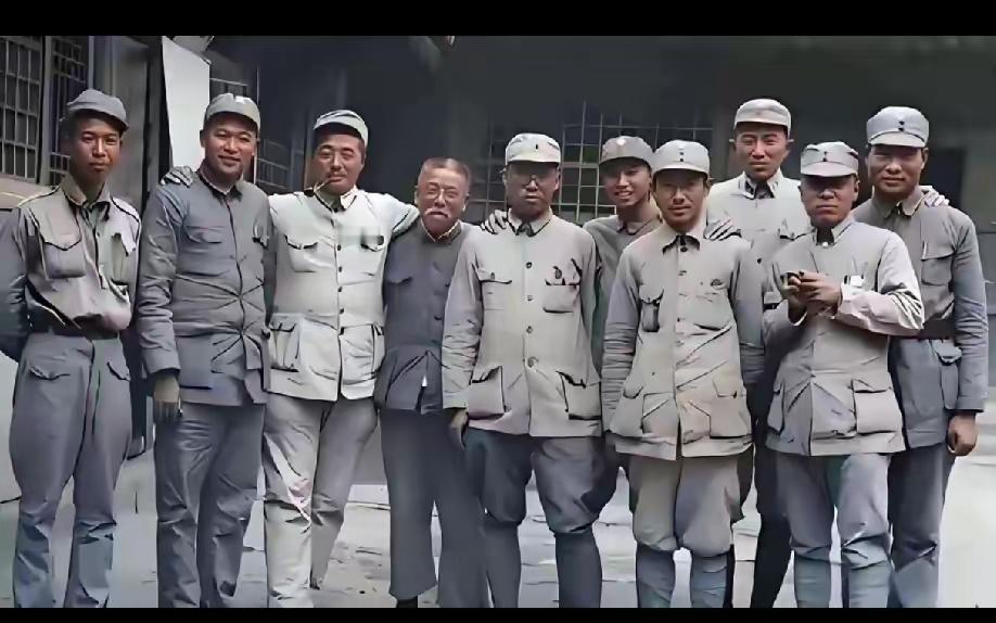 祖国人民的十大元帅留下来的珍贵黑白照片您能认出几个？