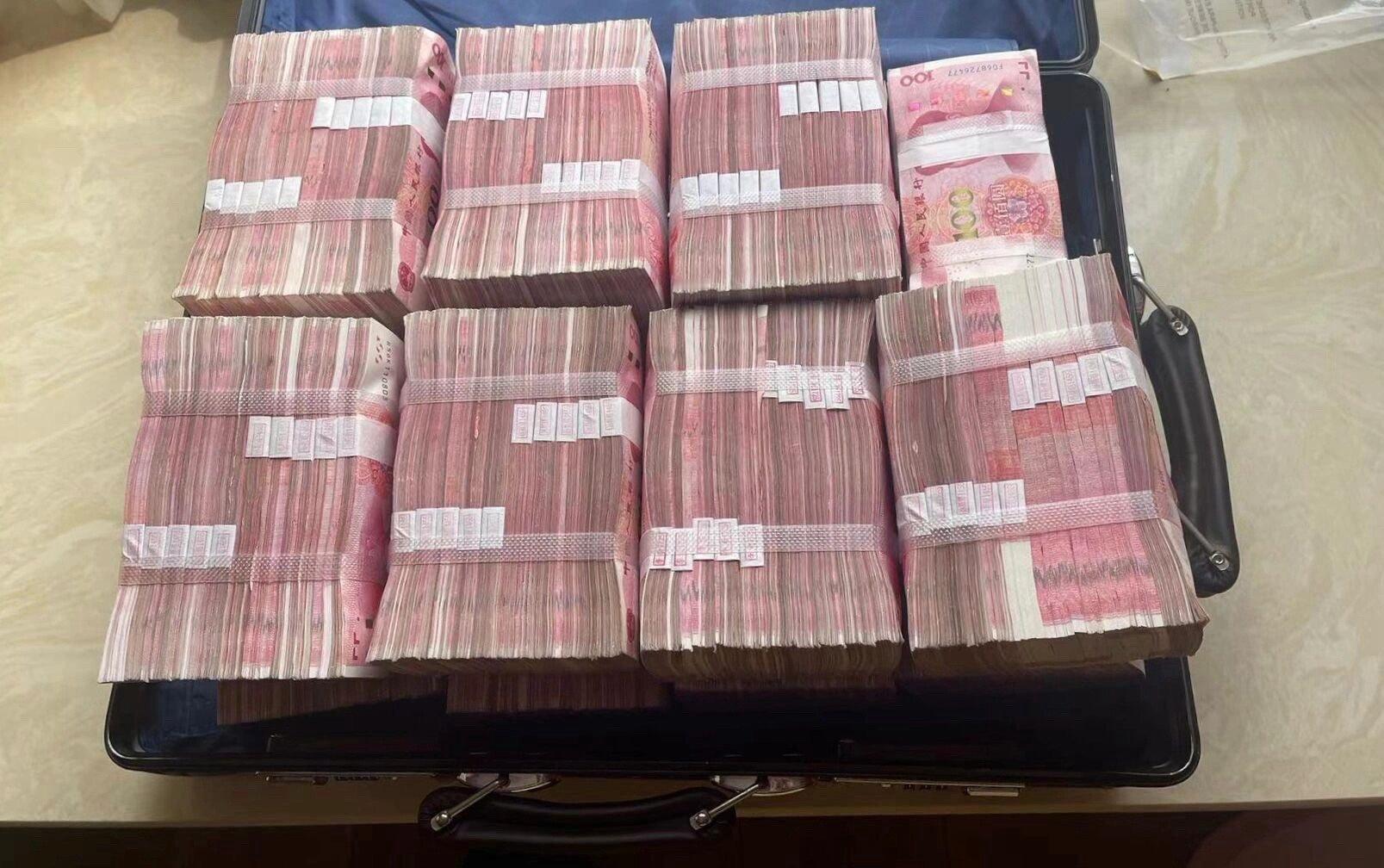 接接接🙏8月必发财💰💰💰​​​