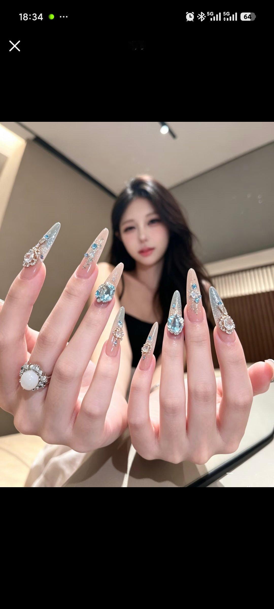 闺蜜们美甲二选一来了那个好点