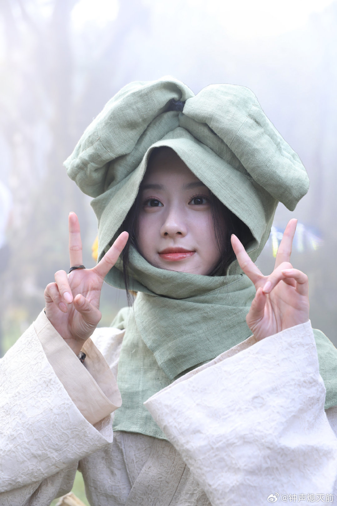 第一个帽子像小笼包第二个还怪可爱的