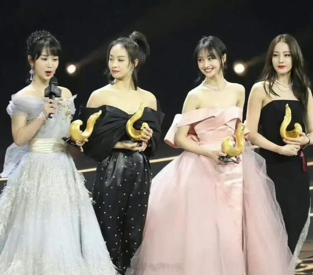 这几张图对8️⃣真的很。。。