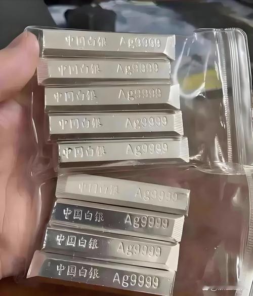 中国白银管制生效！欧美军工为何急得跳脚？2026年1月1日起，中国白银出口