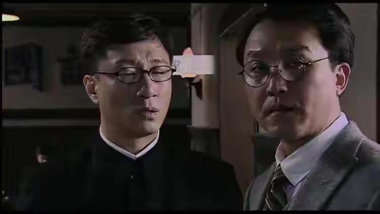 为什么说余则成不应该杀陆桥山？杀陆桥山纯粹是剧情需要；第一，陆桥山本来就