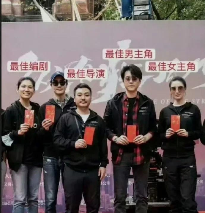 聚是豆瓣5.8，散是满天星又是影帝又是视后，导演能力不差，编剧水平不低，哪有