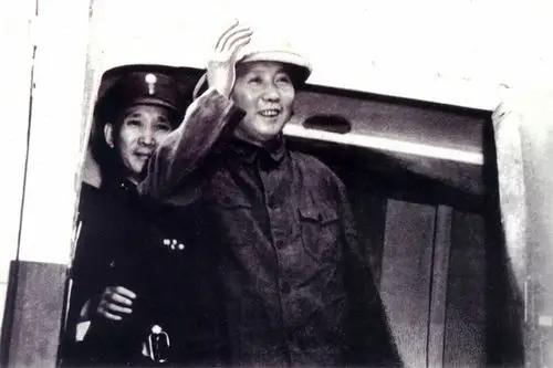 毛主席的诗词哪一句你记得最清楚“江山如此多娇，引无数英雄竞折腰”。来自于毛泽东主